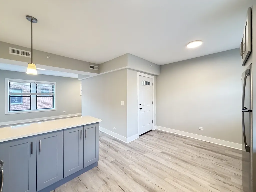 1133 Oak Ave, ,  60202, USA 60202-unit#3E-Evanston-IL