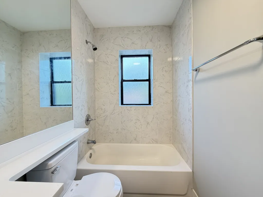 1133 Oak Ave, ,  60202, USA 60202-unit#3E-Evanston-IL