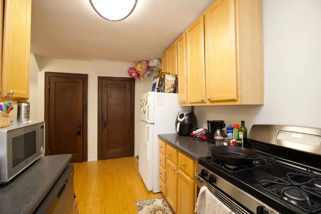 733 Elm St, Winnetka,  60093, USA 60093-unit#301-Chicago-IL