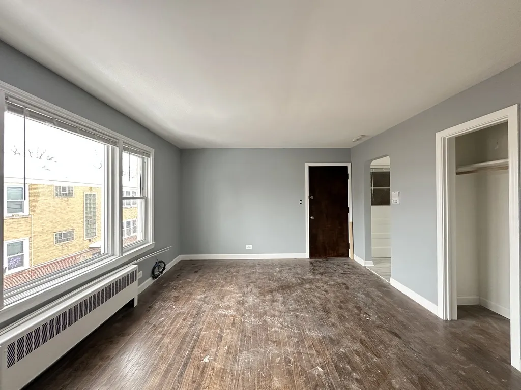 6721 N California Ave, ,  60645, USA 60645-unit#2E-Chicago-IL