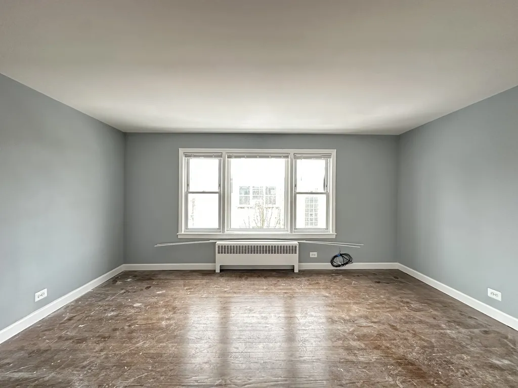 6721 N California Ave, ,  60645, USA 60645-unit#2E-Chicago-IL