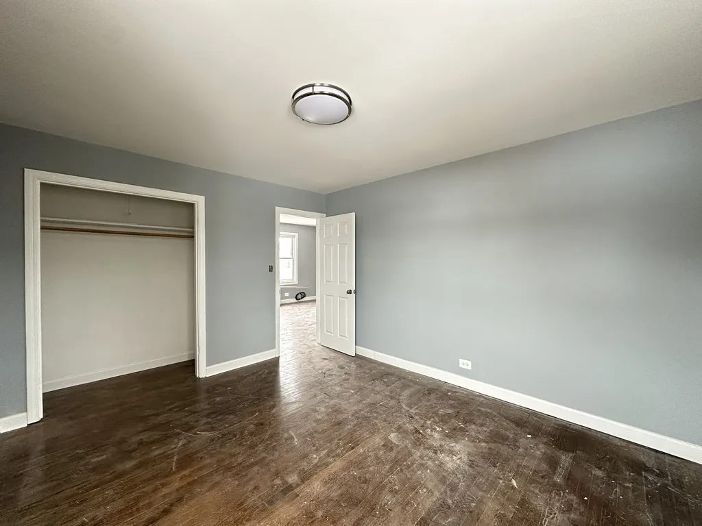 6721 N California Ave, ,  60645, USA 60645-unit#2E-Chicago-IL