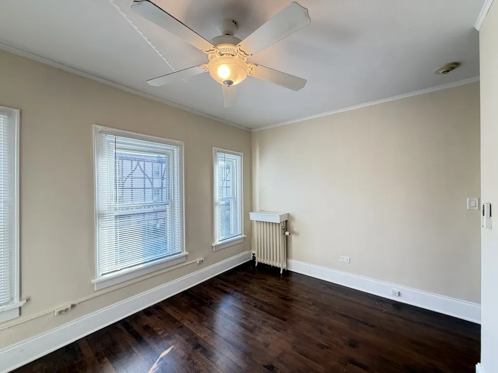 809 Elm St, Winnetka, 60093, USA 60093-unit#2-Chicago-IL