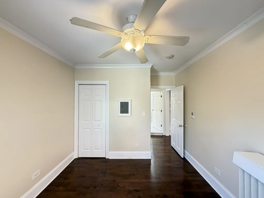 809 Elm St, Winnetka, 60093, USA 60093-unit#2-Chicago-IL
