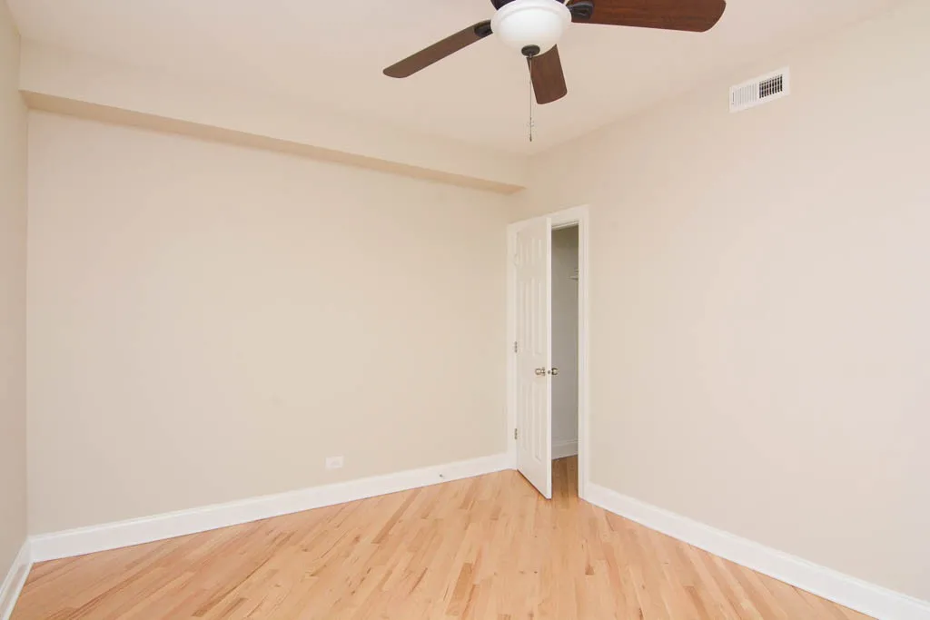 896 Green Bay Rd, , 60093, USA 60093-unit#B07-Winnetka-IL