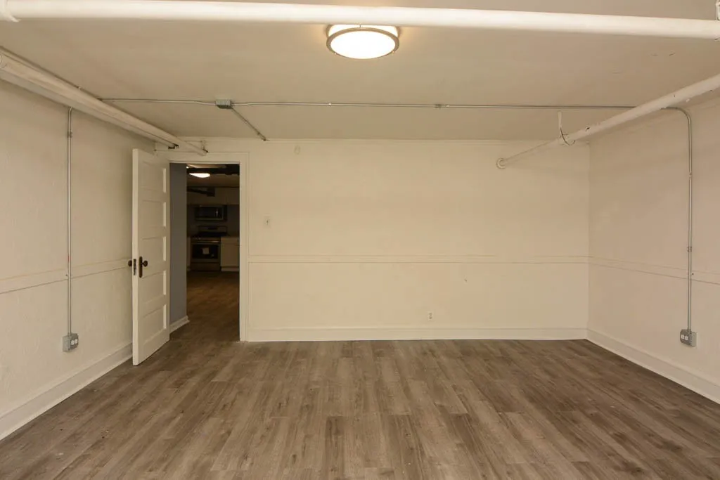 5534 N Artesian Ave, ,  60625, USA 60625-unit#G-Chicago-IL