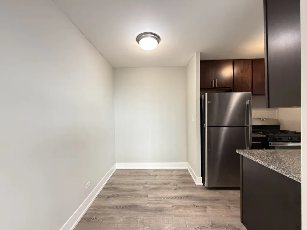 530 W Surf St, ,  60657, USA 60657-unit#417-Chicago-IL