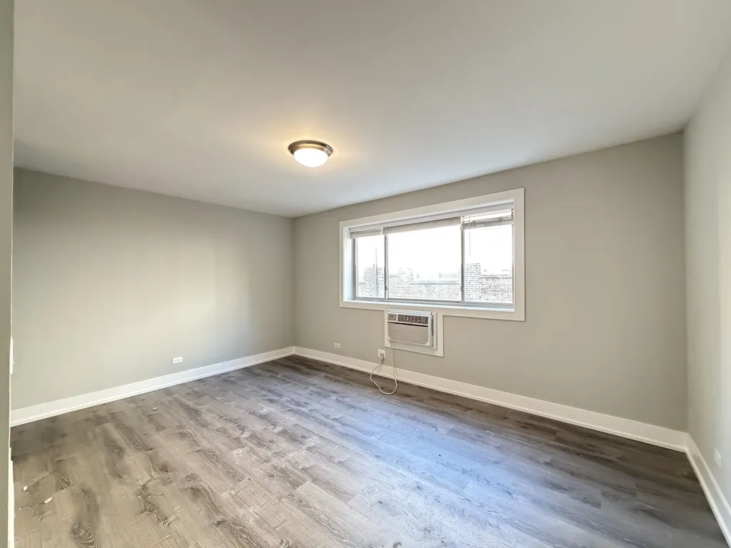 530 W Surf St, ,  60657, USA 60657-unit#417-Chicago-IL