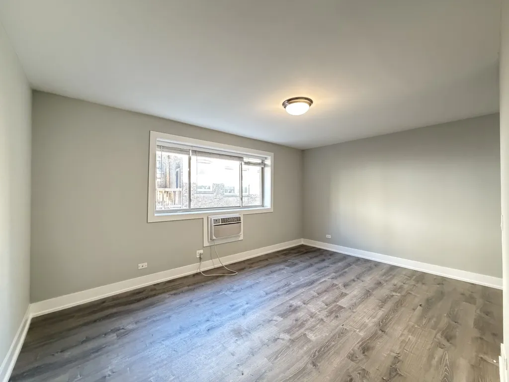 530 W Surf St, ,  60657, USA 60657-unit#417-Chicago-IL