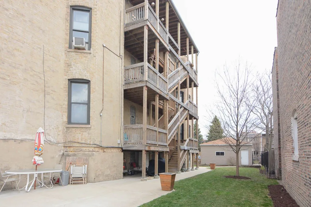 1009 N Sacramento Ave, , 60622, USA 60622-unit#3R-Chicago-IL