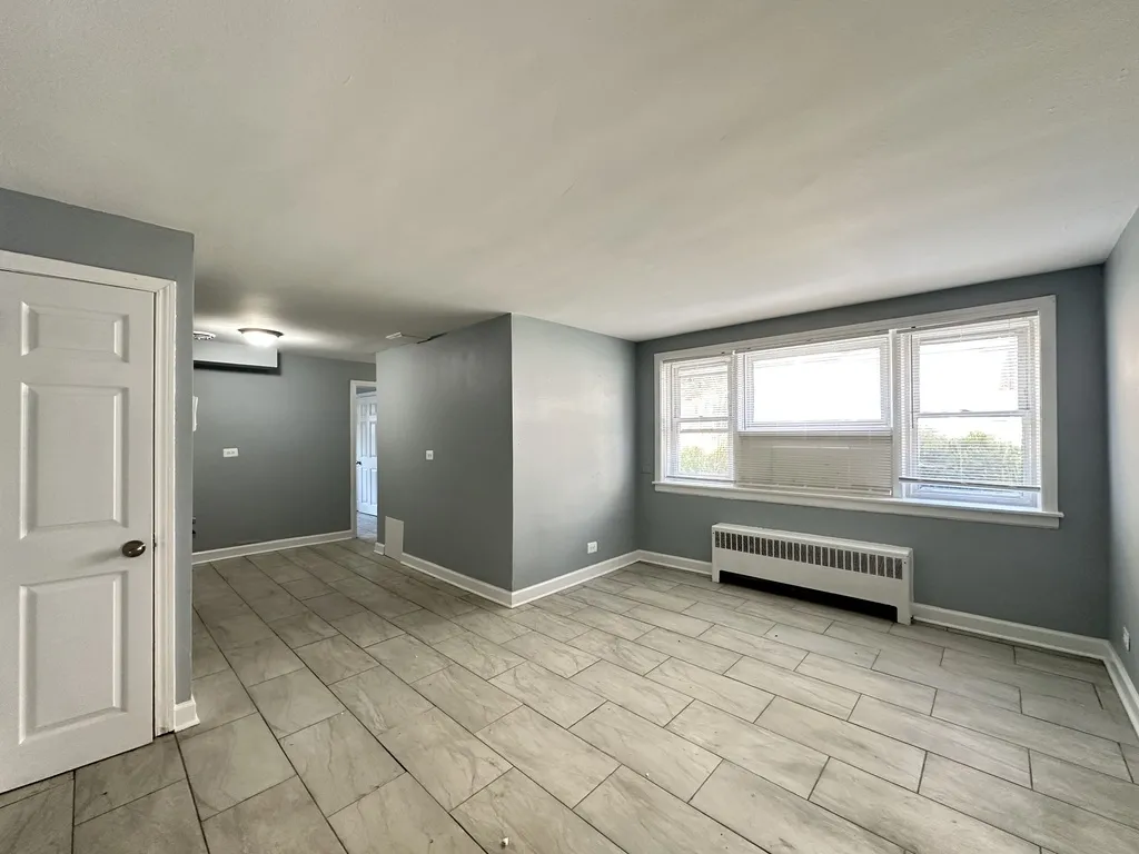 6725 N California Ave, , 60645, USA 60645-unit#GN-Chicago-IL