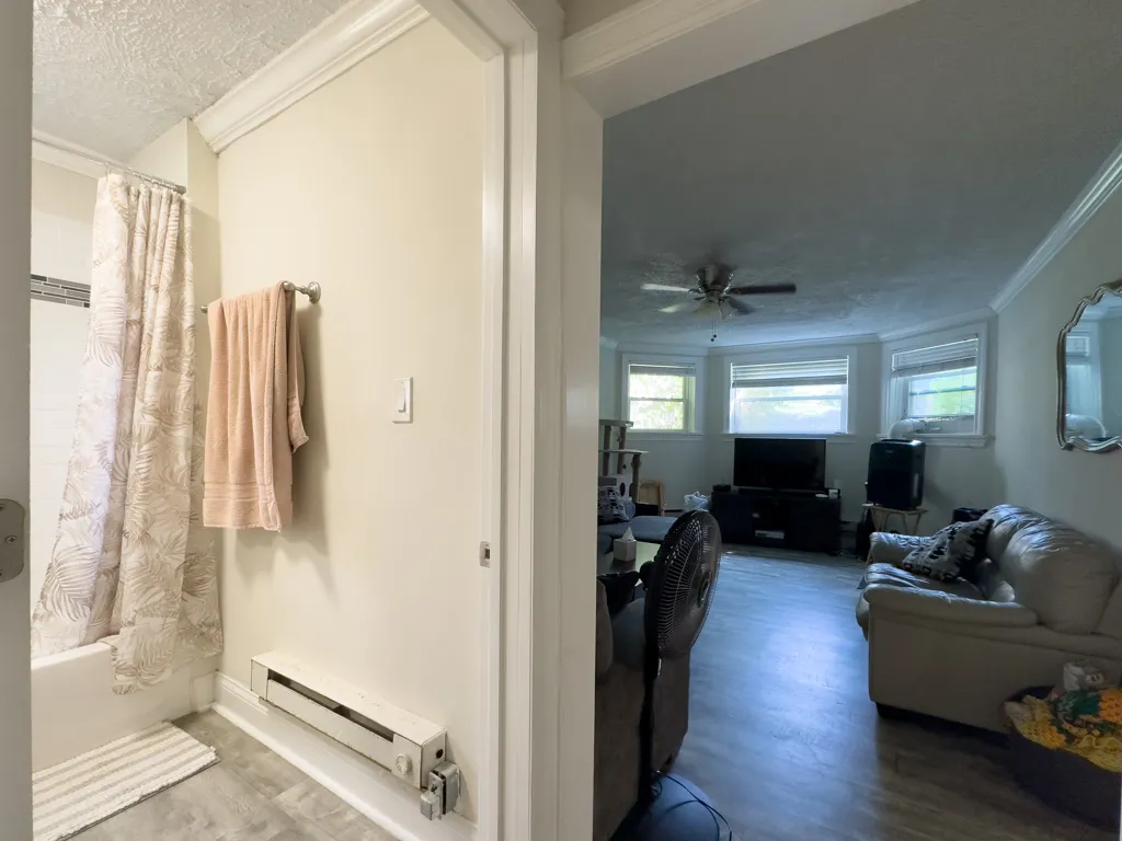 325 Kedzie St, Evanston, 60202, USA 60202-unit#G-Chicago-IL