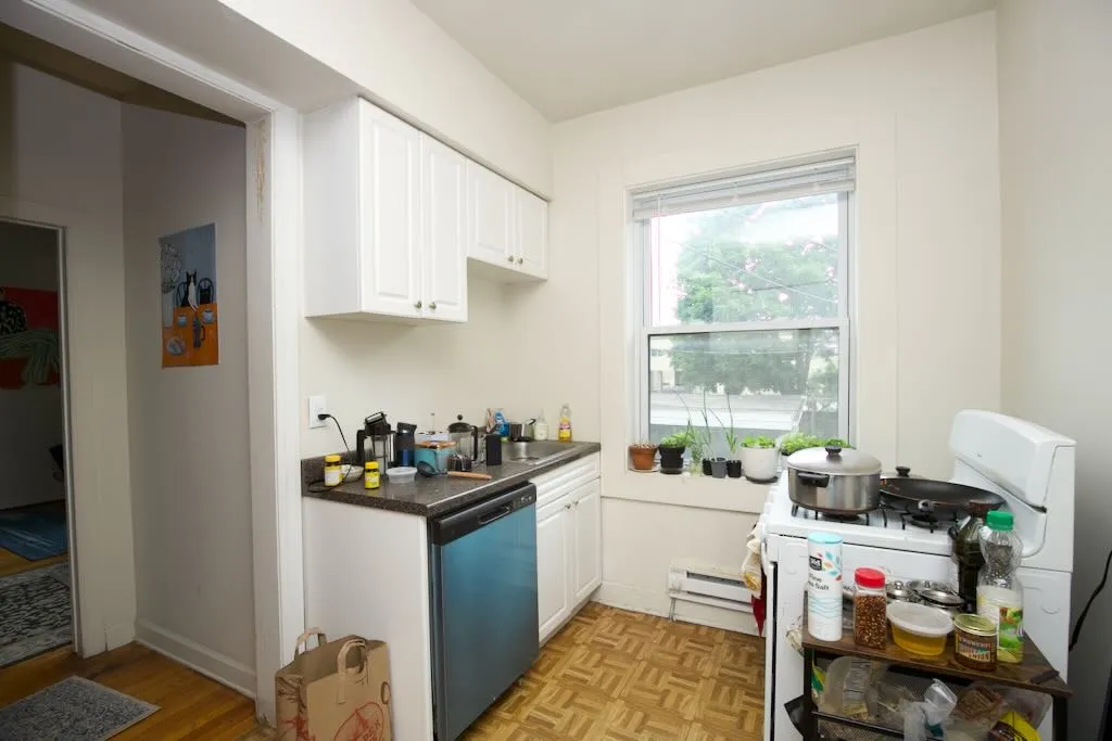 312 Lee St, Evanston,  60202, USA 60202-unit#1-Chicago-IL