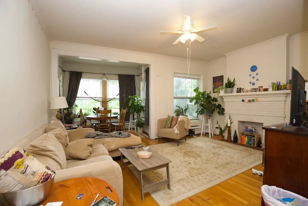 312 Lee St, Evanston,  60202, USA 60202-unit#1-Chicago-IL