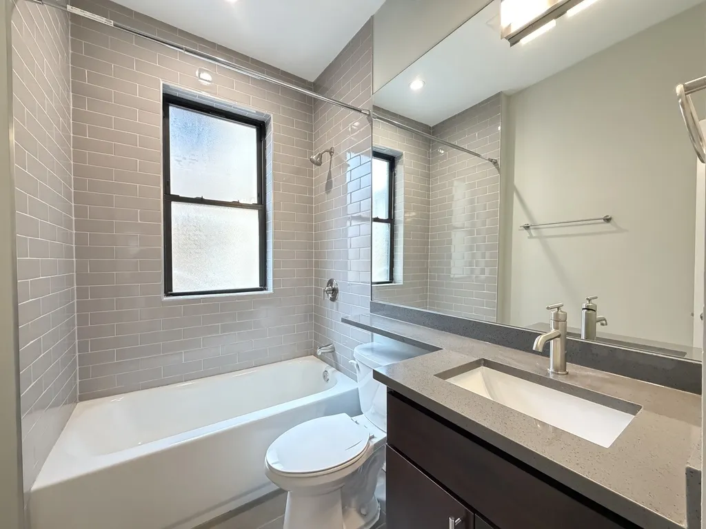 1142 Maple Ave, , 60202, USA 60202-unit#2-Evanston-IL