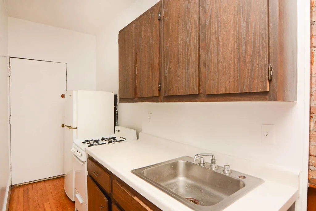 953 W Cornelia Ave, , 60657, USA 60657-unit#3C-Chicago-IL