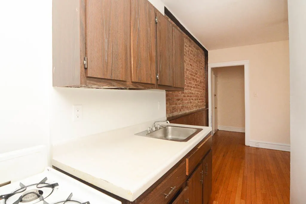 953 W Cornelia Ave, ,  60657, USA 60657-unit#3C-Chicago-IL