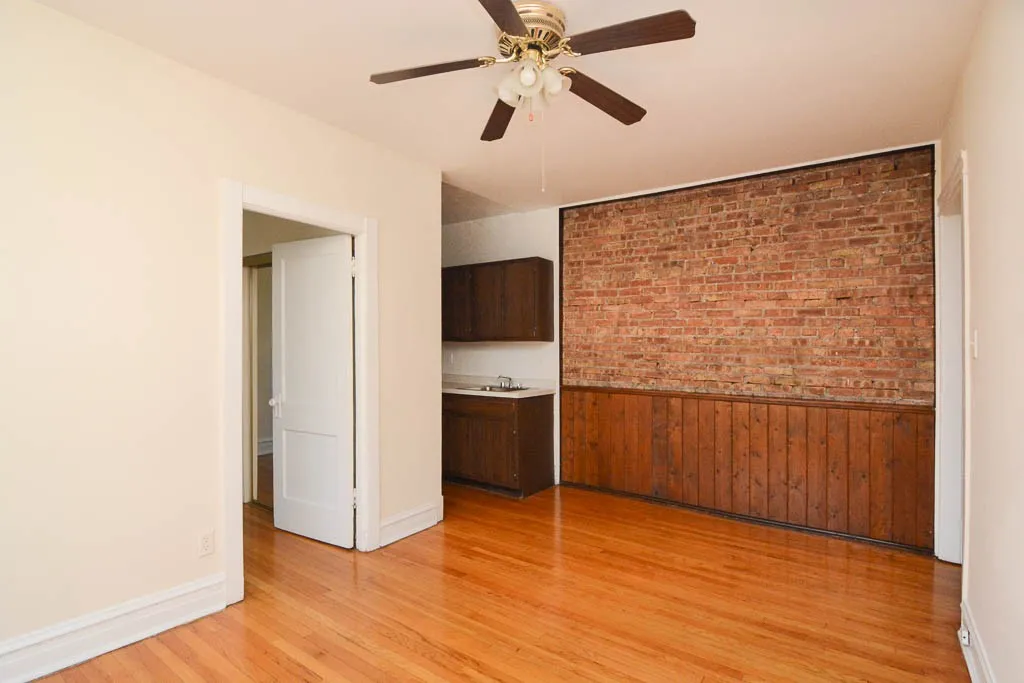 953 W Cornelia Ave, ,  60657, USA 60657-unit#3C-Chicago-IL