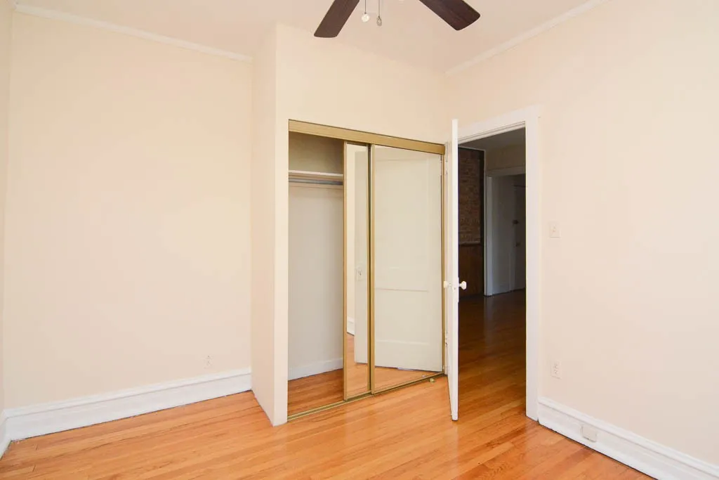 953 W Cornelia Ave, ,  60657, USA 60657-unit#3C-Chicago-IL