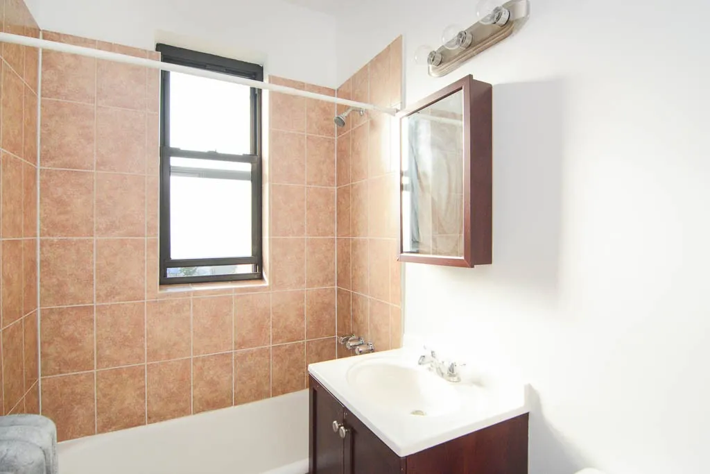 2704 N Sawyer Ave, , 60647, USA 60647-unit#301-Chicago-IL