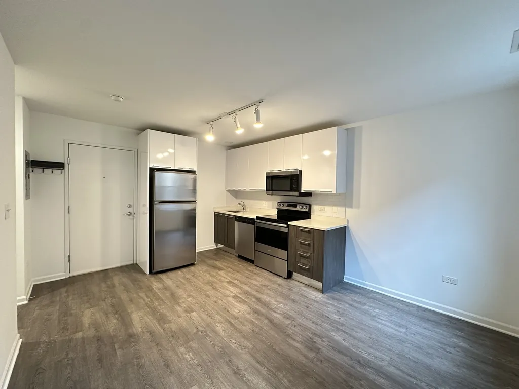 940 W Winona St, ,  60640, USA 60640-unit#309-Chicago-IL
