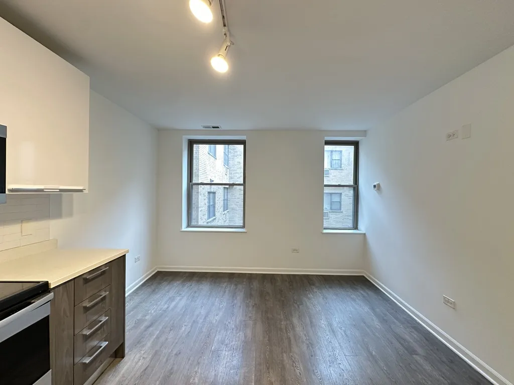 940 W Winona St, ,  60640, USA 60640-unit#309-Chicago-IL