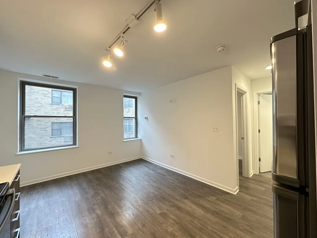 940 W Winona St, ,  60640, USA 60640-unit#309-Chicago-IL