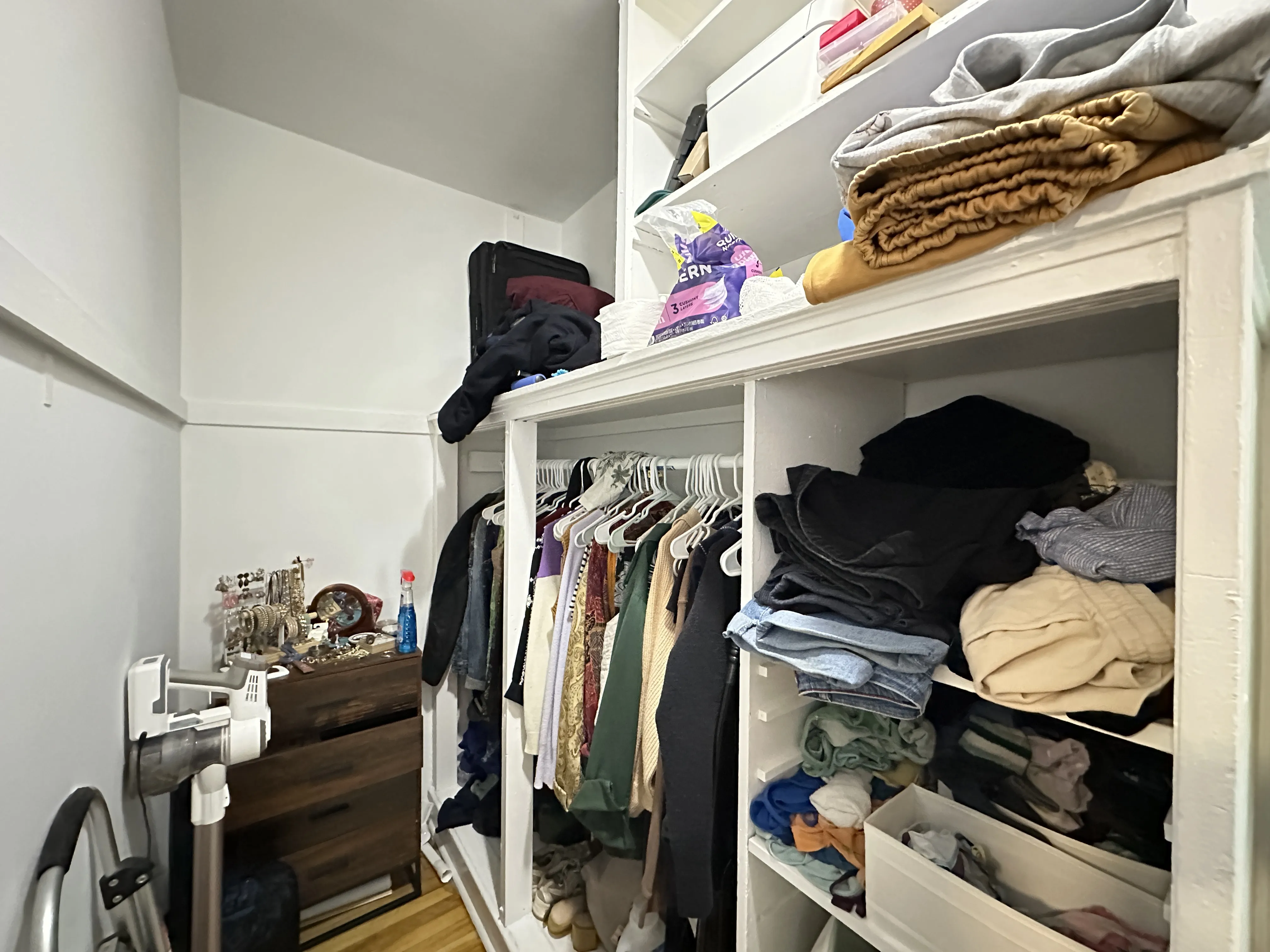 5516 N Kenmore Ave, ,  60640, USA 60640-unit#205-Chicago-IL