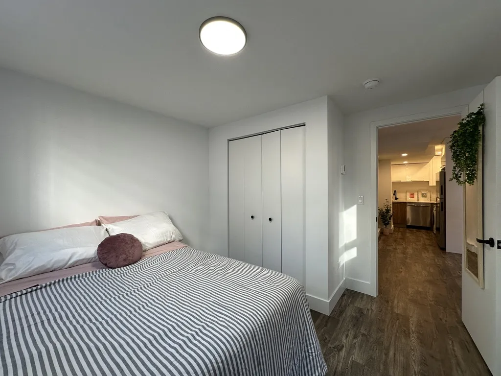 941 W Carmen Ave, ,  60640, USA 60640-unit#002-Chicago-IL