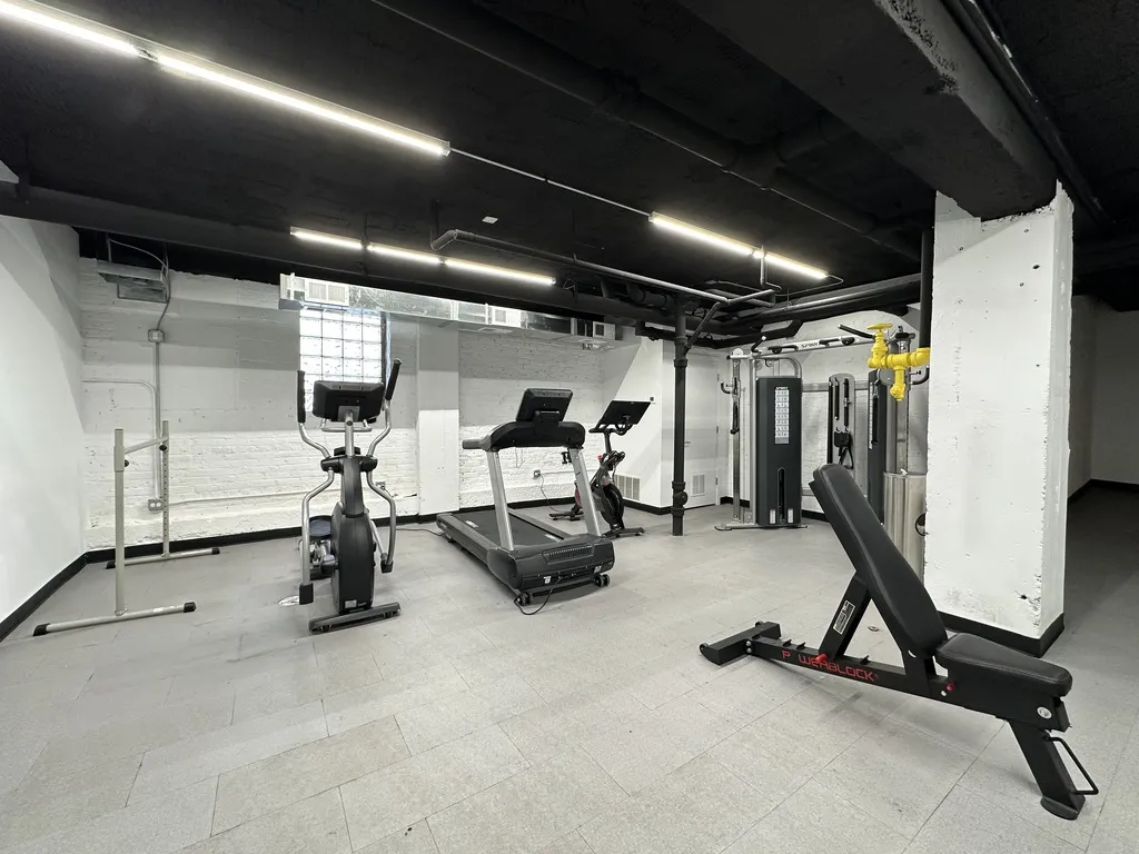 941 W Carmen Ave, ,  60640, USA 60640-unit#002-Chicago-IL