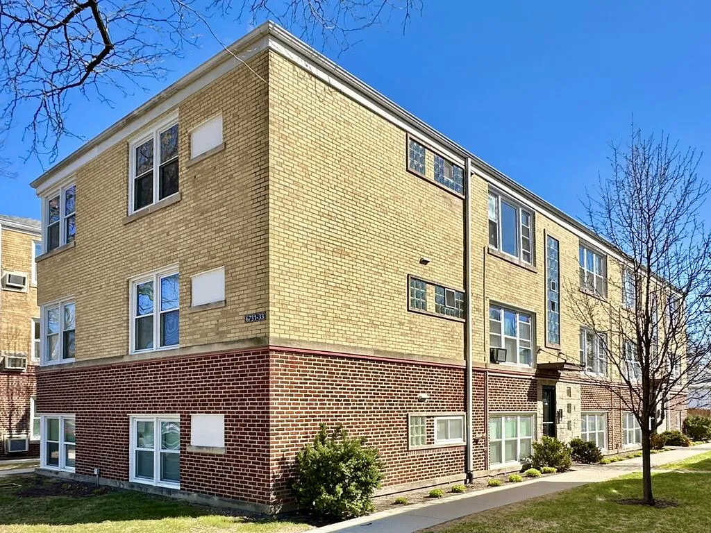 6733 N California Ave, , 60645, USA 60645-unit#GW-Chicago-IL