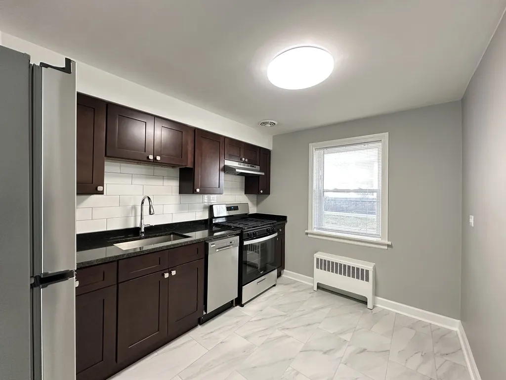 6733 N California Ave, ,  60645, USA 60645-unit#GW-Chicago-IL