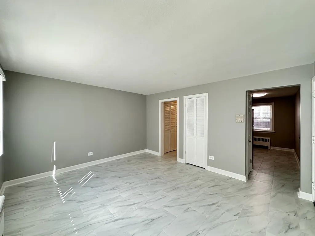 6733 N California Ave, ,  60645, USA 60645-unit#GW-Chicago-IL