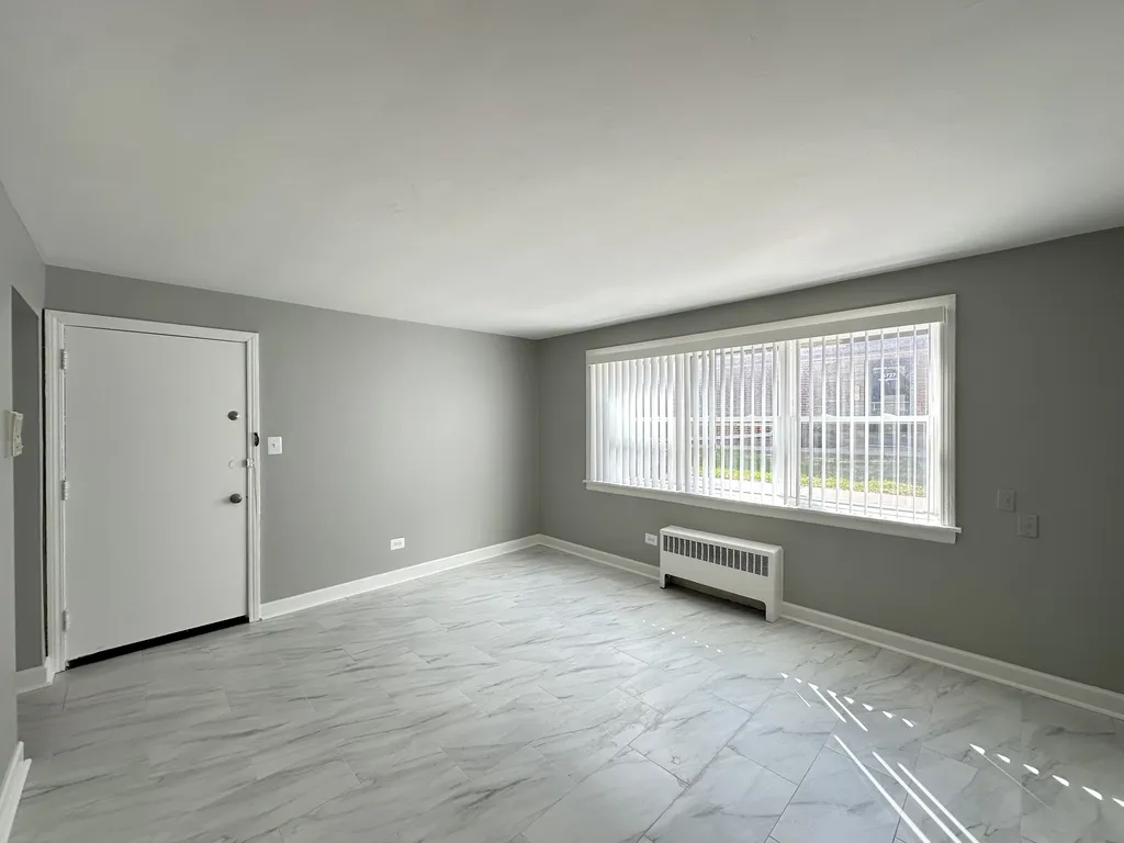 6733 N California Ave, ,  60645, USA 60645-unit#GW-Chicago-IL