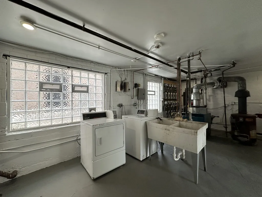 6733 N California Ave, ,  60645, USA 60645-unit#GW-Chicago-IL