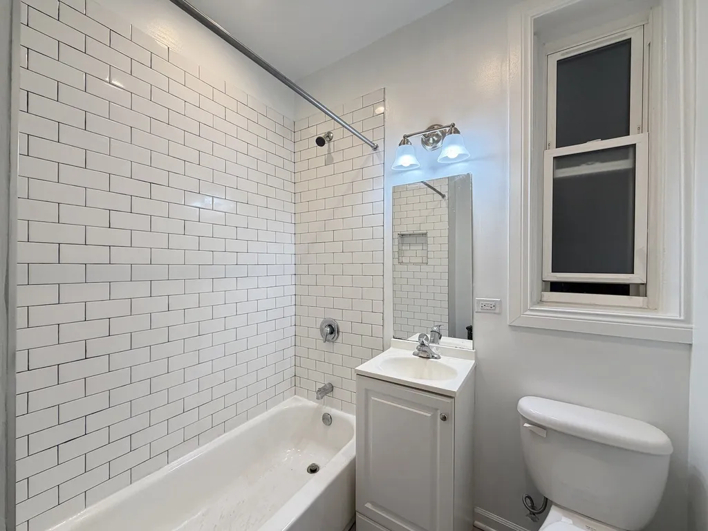 6259 N Lakewood Ave, , 60660, USA 60680-unit#1-Chicago-IL