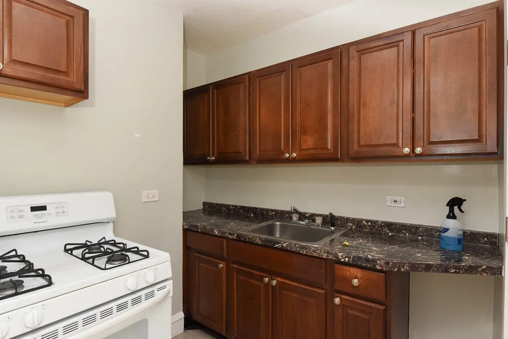 5117 W Montrose Ave, ,  60641, USA 60641-unit#3A-Chicago-IL