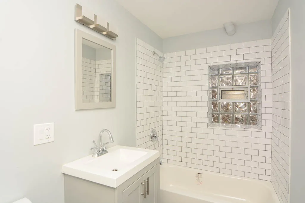 3301 N Harding Ave, ,  60618, USA 60618-unit#1N-Chicago-IL