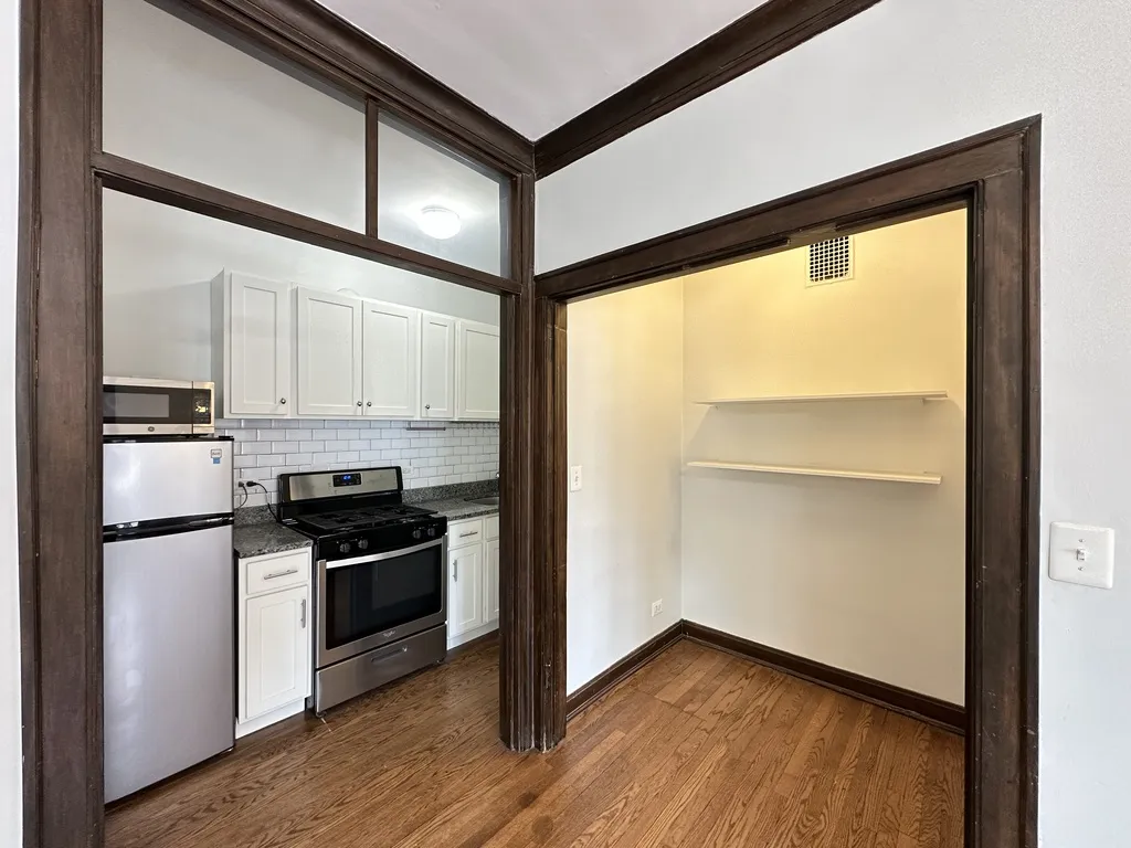 1367 E 53rd St, ,  60615, USA 60615-unit#212-Chicago-IL
