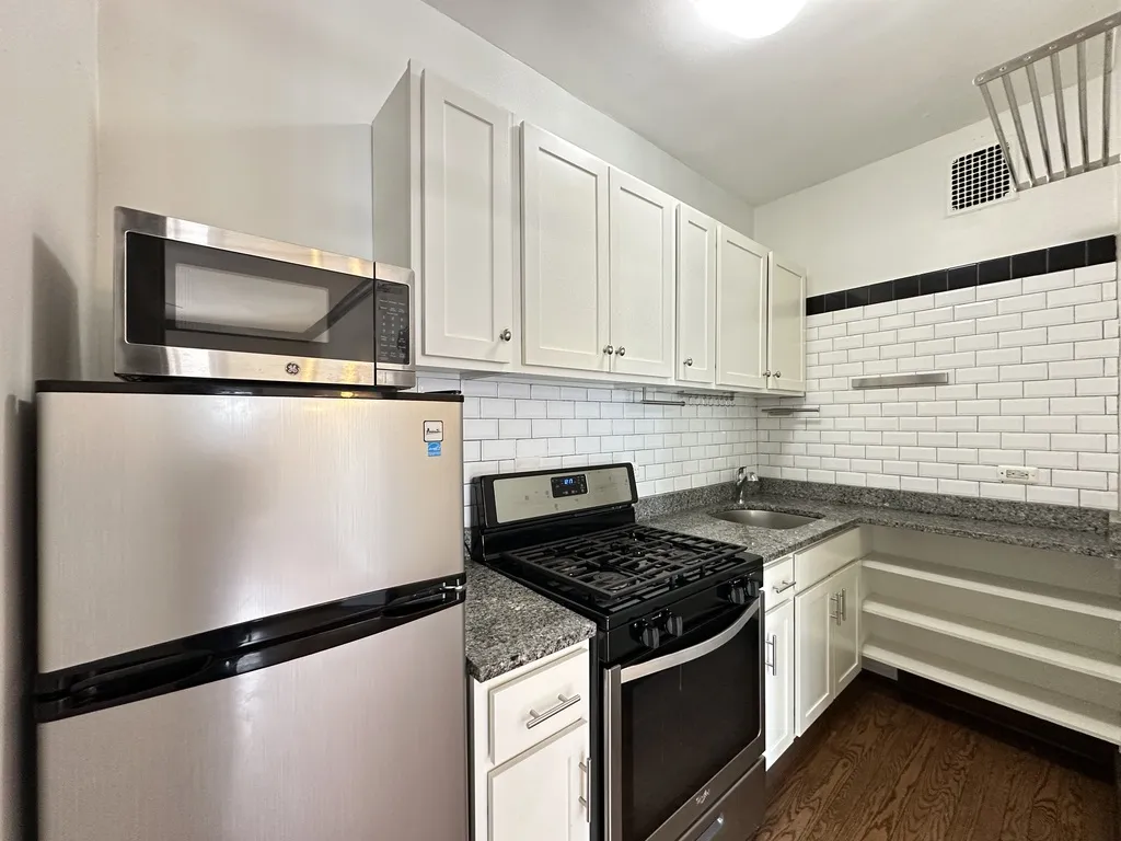 1367 E 53rd St, ,  60615, USA 60615-unit#212-Chicago-IL