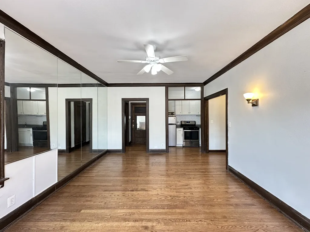 1367 E 53rd St, ,  60615, USA 60615-unit#212-Chicago-IL