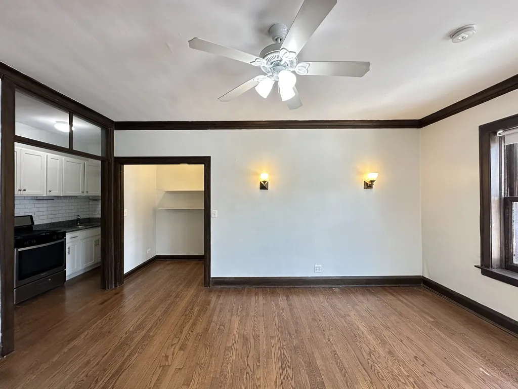 1367 E 53rd St, ,  60615, USA 60615-unit#212-Chicago-IL