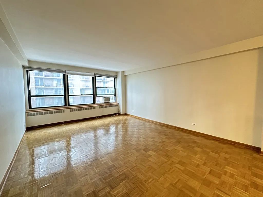 4180 N Marine Dr, ,  60613, USA 60613-unit#1002-Chicago-IL