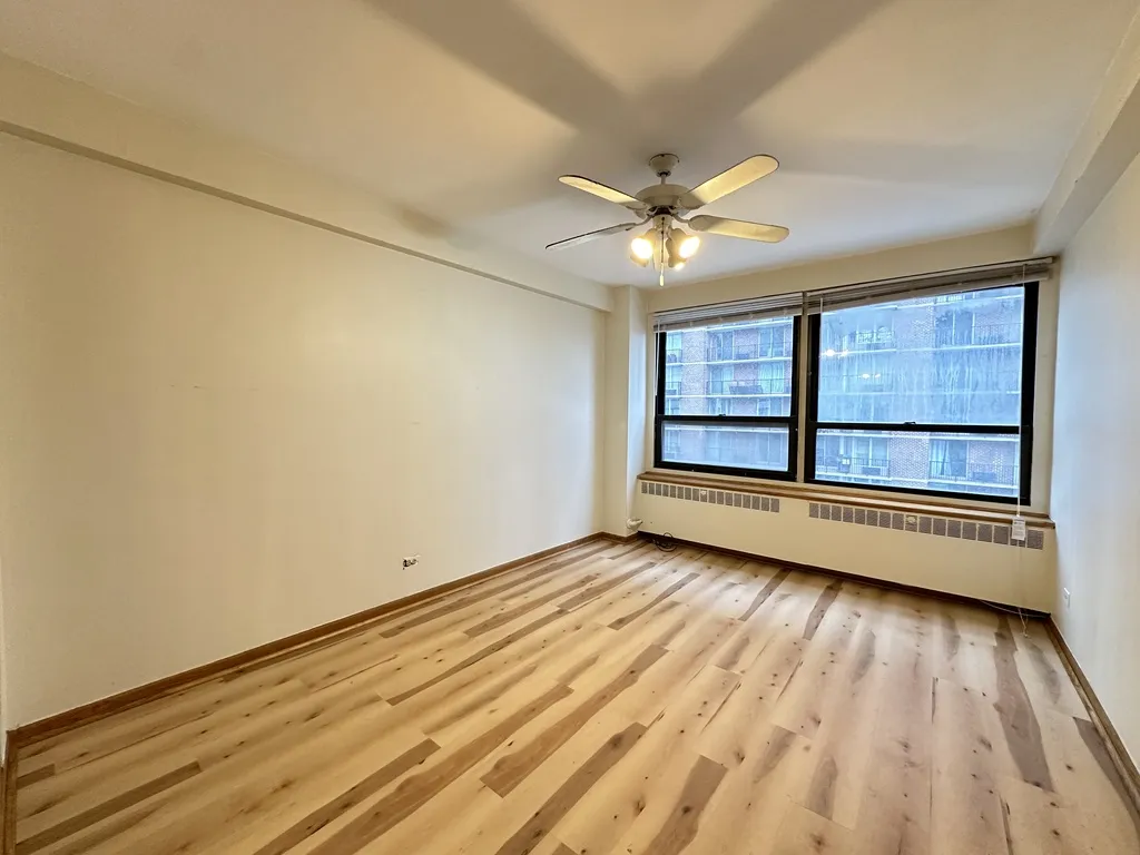 4180 N Marine Dr, ,  60613, USA 60613-unit#1002-Chicago-IL