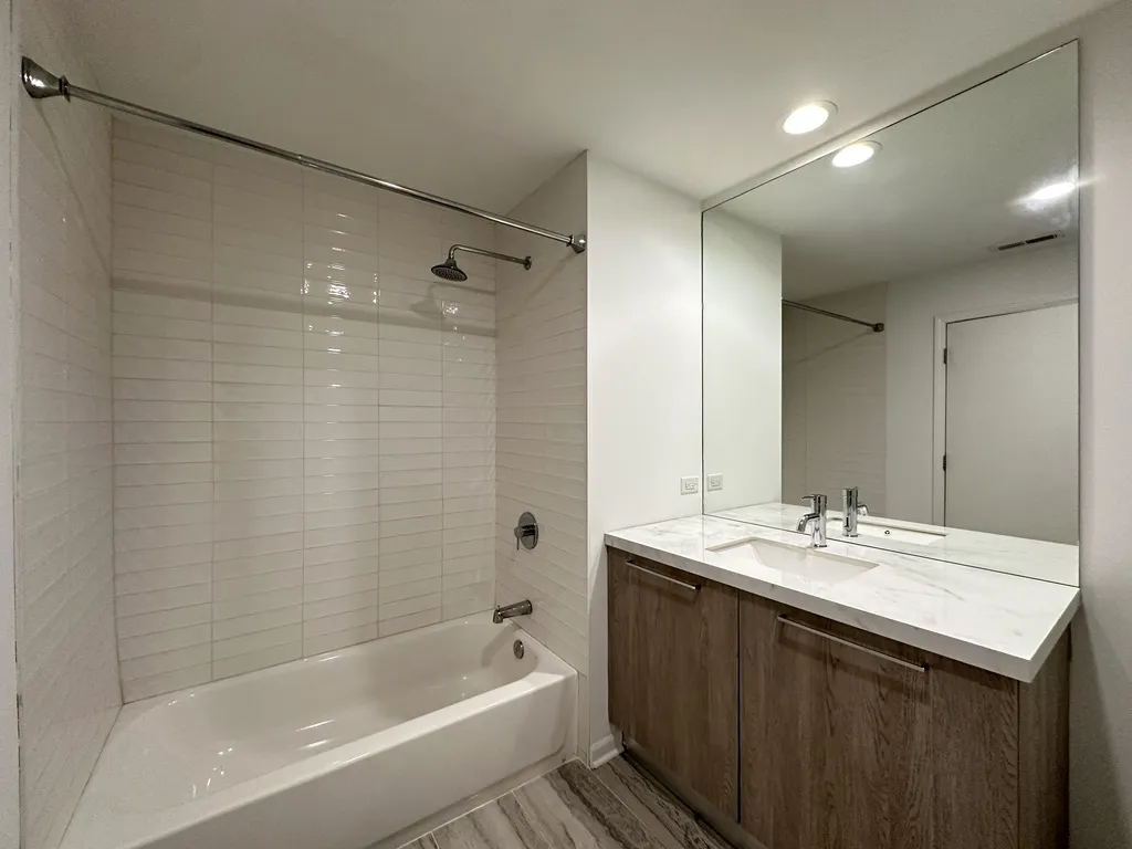 2550 S Wabash Ave, ,  60616, USA 60616-unit#405-Chicago-IL