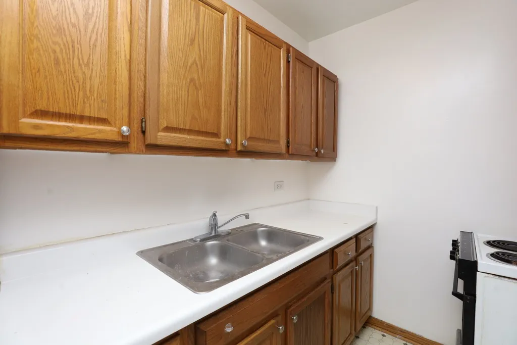4180 N Marine Dr, , 60613, USA 60613-unit#110-Chicago-IL