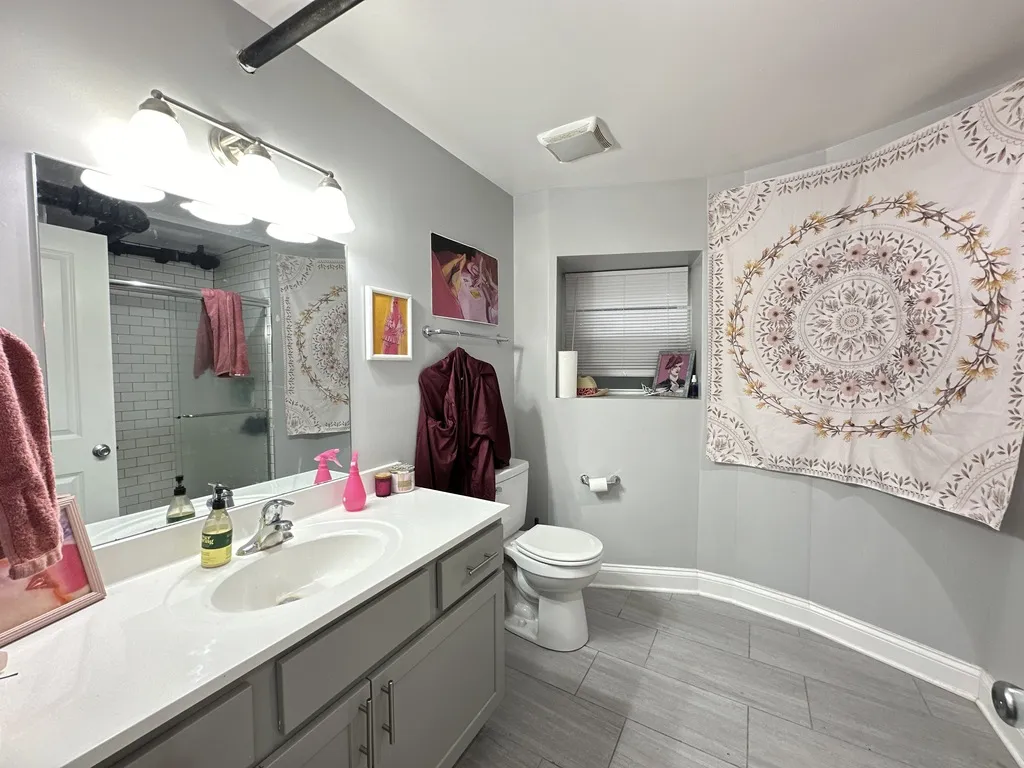 6257 N Lakewood Ave, ,  60660, USA 60660-unit#1-Chicago-IL