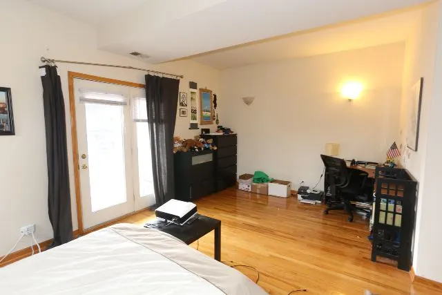 929 W Wolfram St, , 60657, USA 60657-unit#2-Chicago-IL