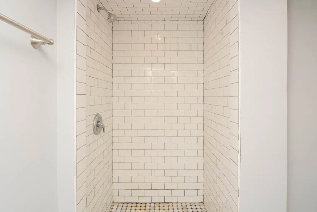 2968 N Ridgeway Ave, , 60618, USA 60618-unit#B-Chicago-IL