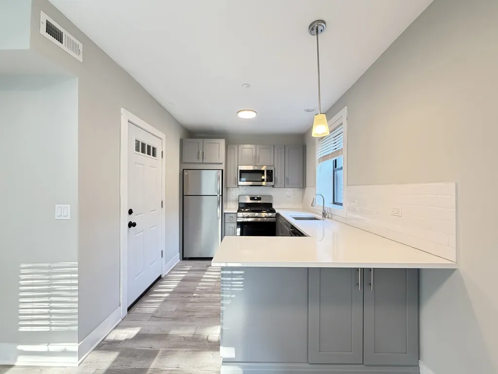 1133 Oak Ave, , 60202, USA 60202-unit#2W-Evanston-IL